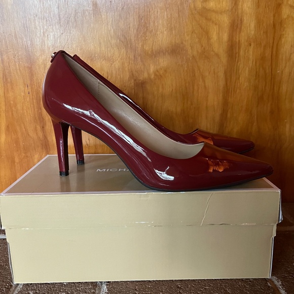 Michael Kors Dorothy Flex Pump - Size 11 - Picture 1 of 4